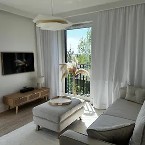 Apartament White 5 Min Airport, Poznań